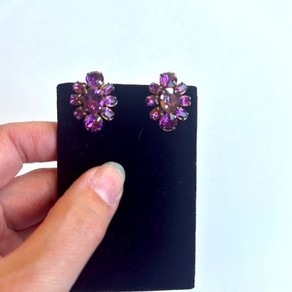 Vintage Elegant Purple Rhinestone Clip Earrings - Picture 3 of 5